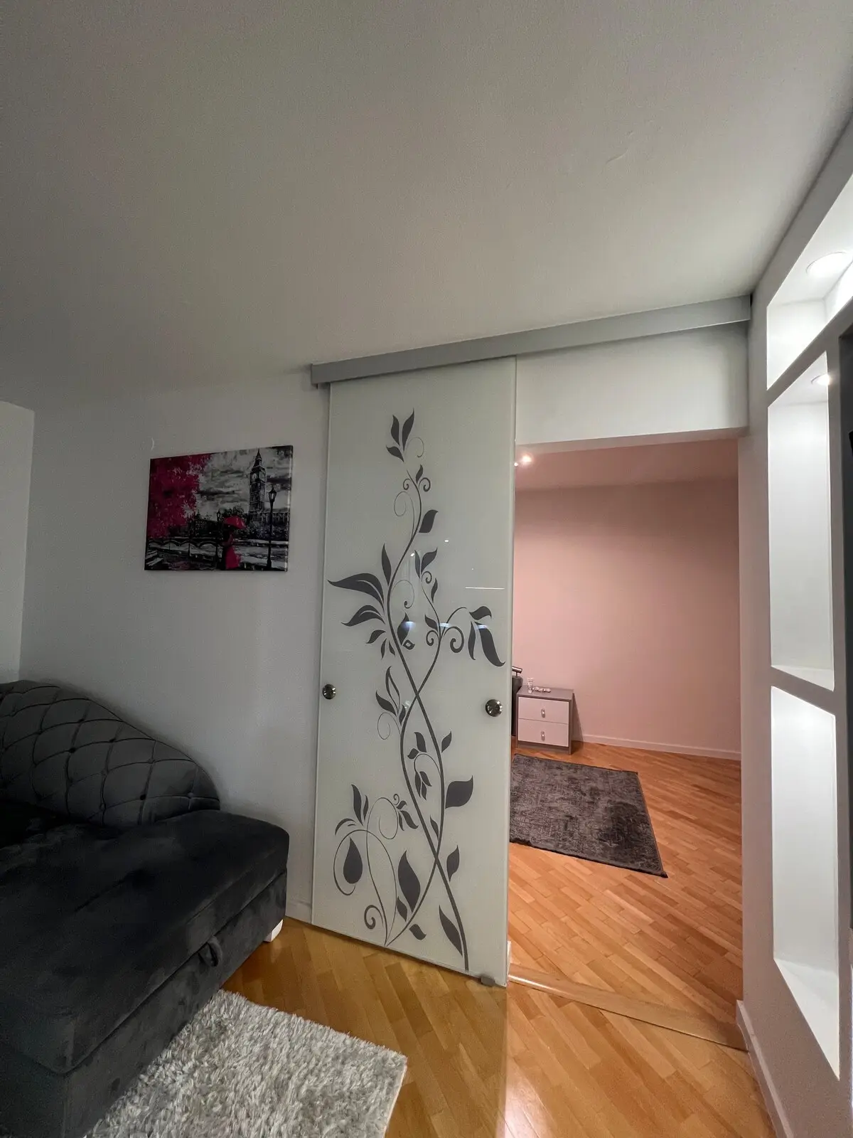 Luxury fresh renovated apartment