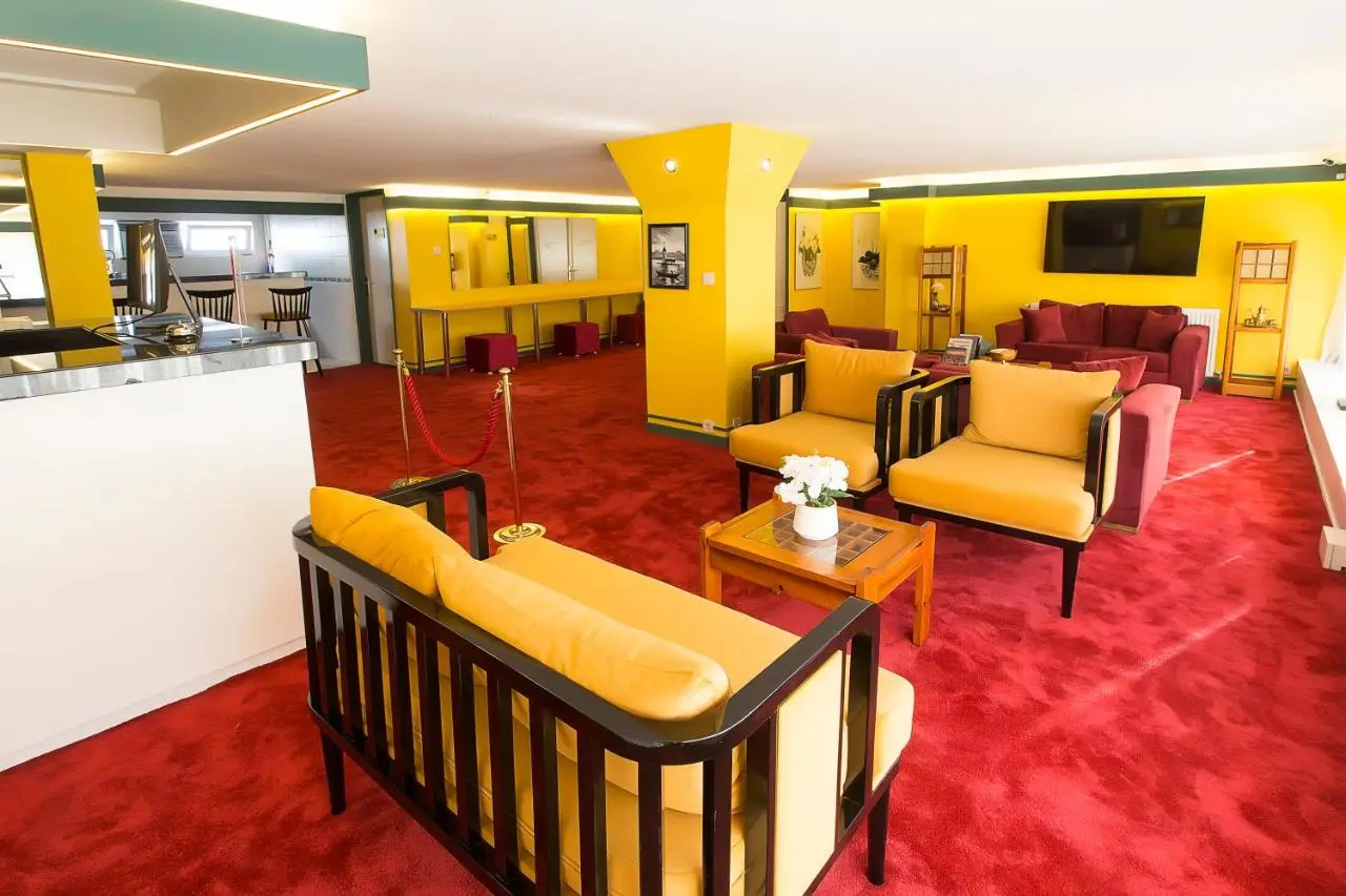 Mini Harem Hotel
