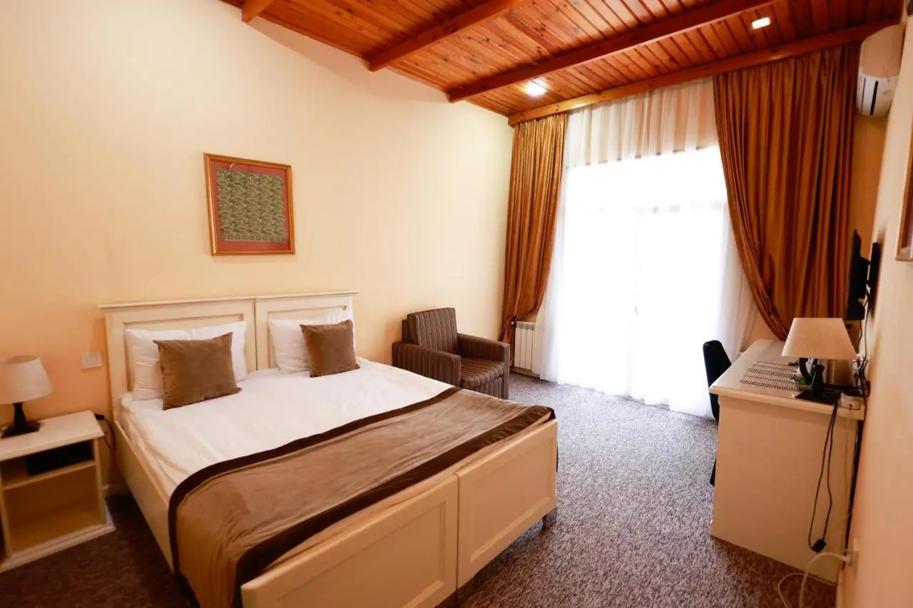 East Legend Hotel