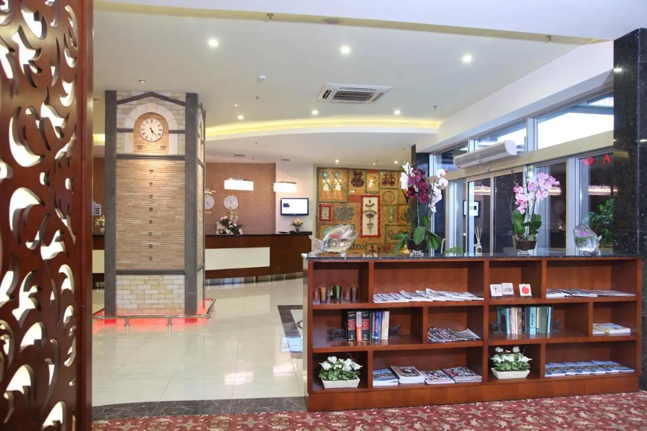 Hotel Senbayrak City
