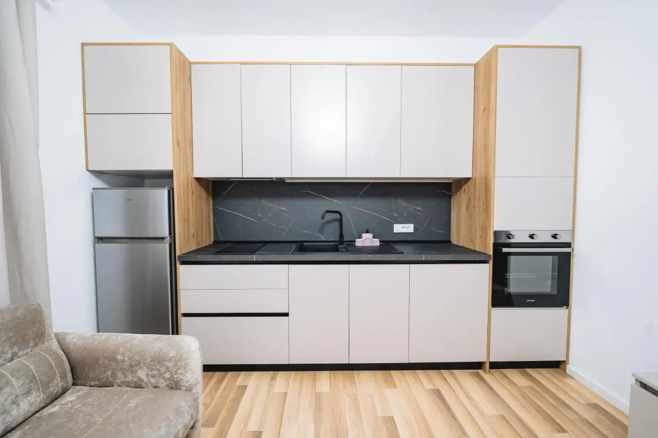 Leka Apartment