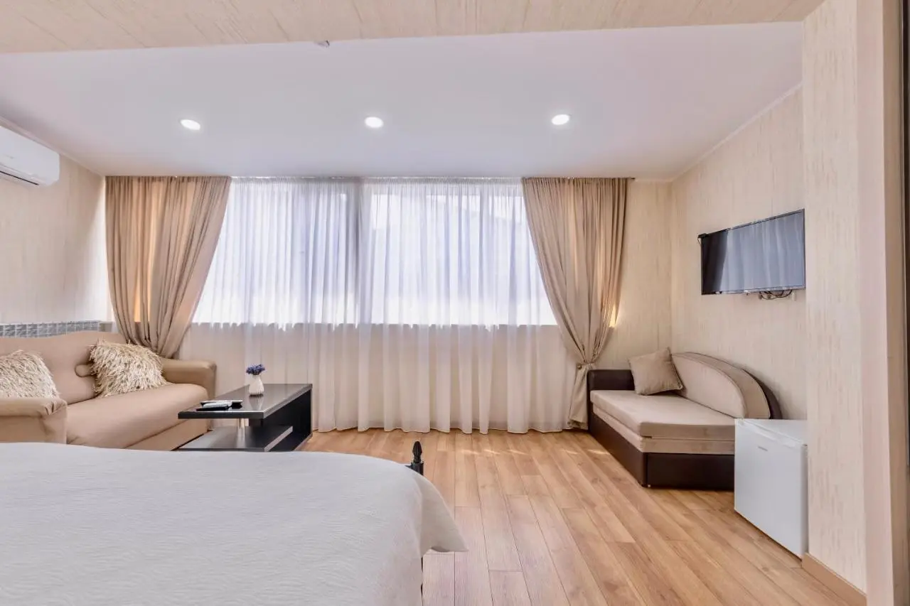 Q&B Boutique House