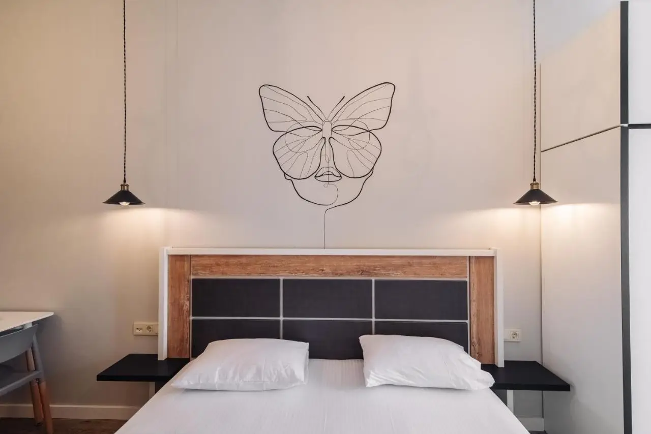 Wine Rock Hotel