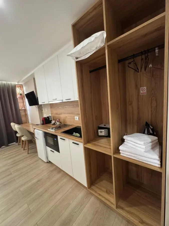 RoRa Studio Apartments