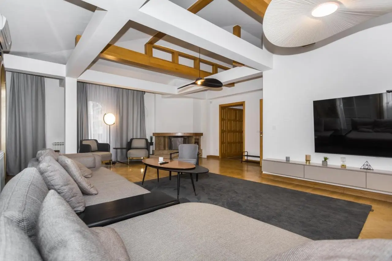 ApartVilla Art of Living luxury suite