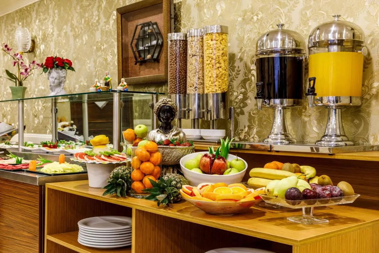 Golden Crown Hotel