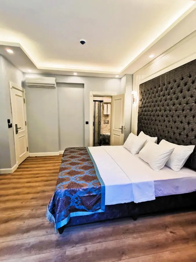 Luxx Garden Hotel