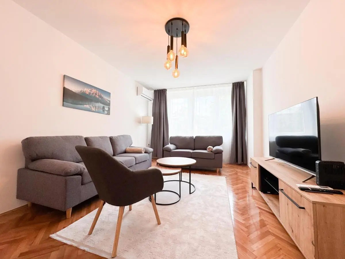Modern Stay Grbavica - Quiet Area & Free Parking