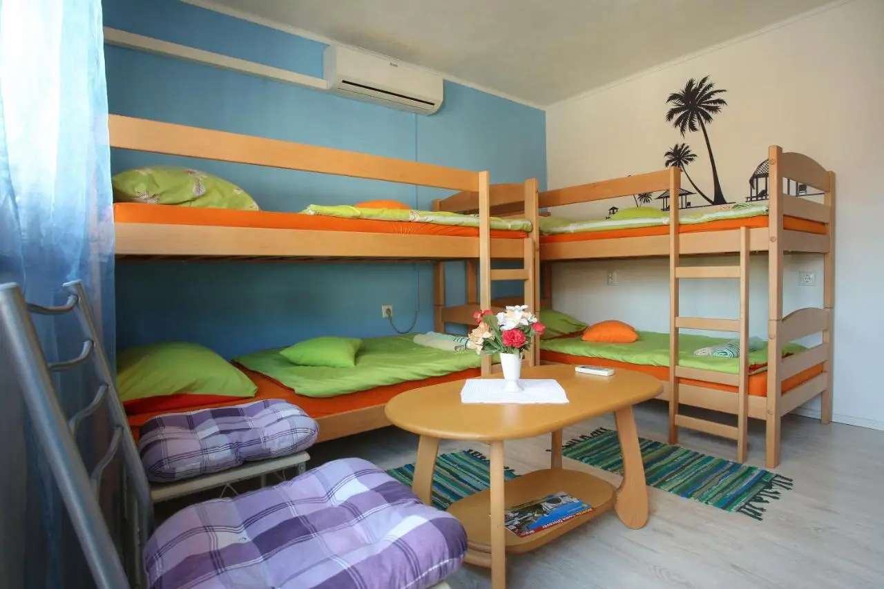 Hostel Adi