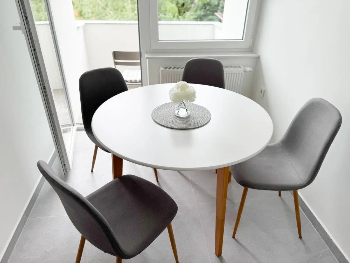Modern Stay Grbavica - Quiet Area & Free Parking
