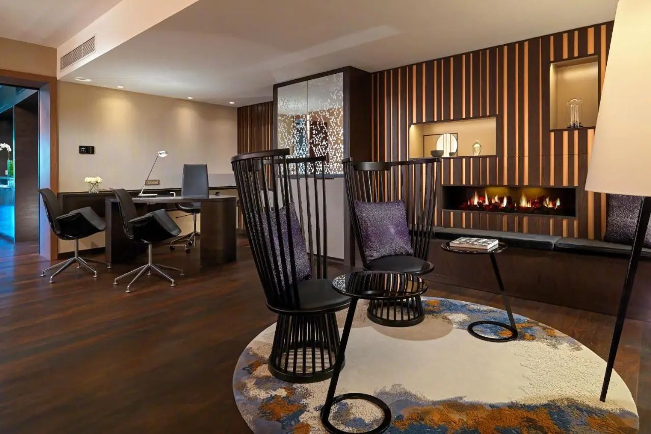 Sheraton Grand Tbilisi Metechi Palace