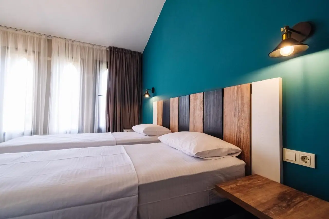 Wine Rock Hotel