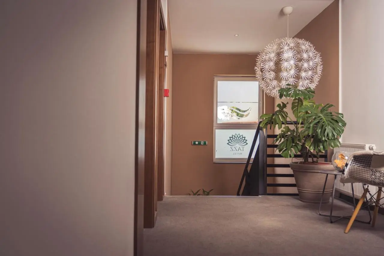 Hotel Tazz - River Front Oasis Collection