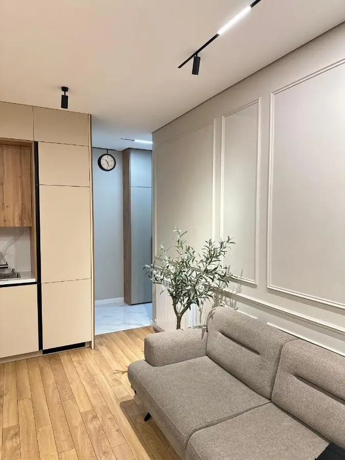 Home Side Apartment