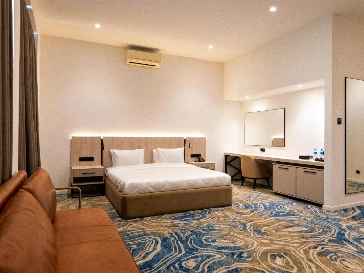 Central Square Hotel