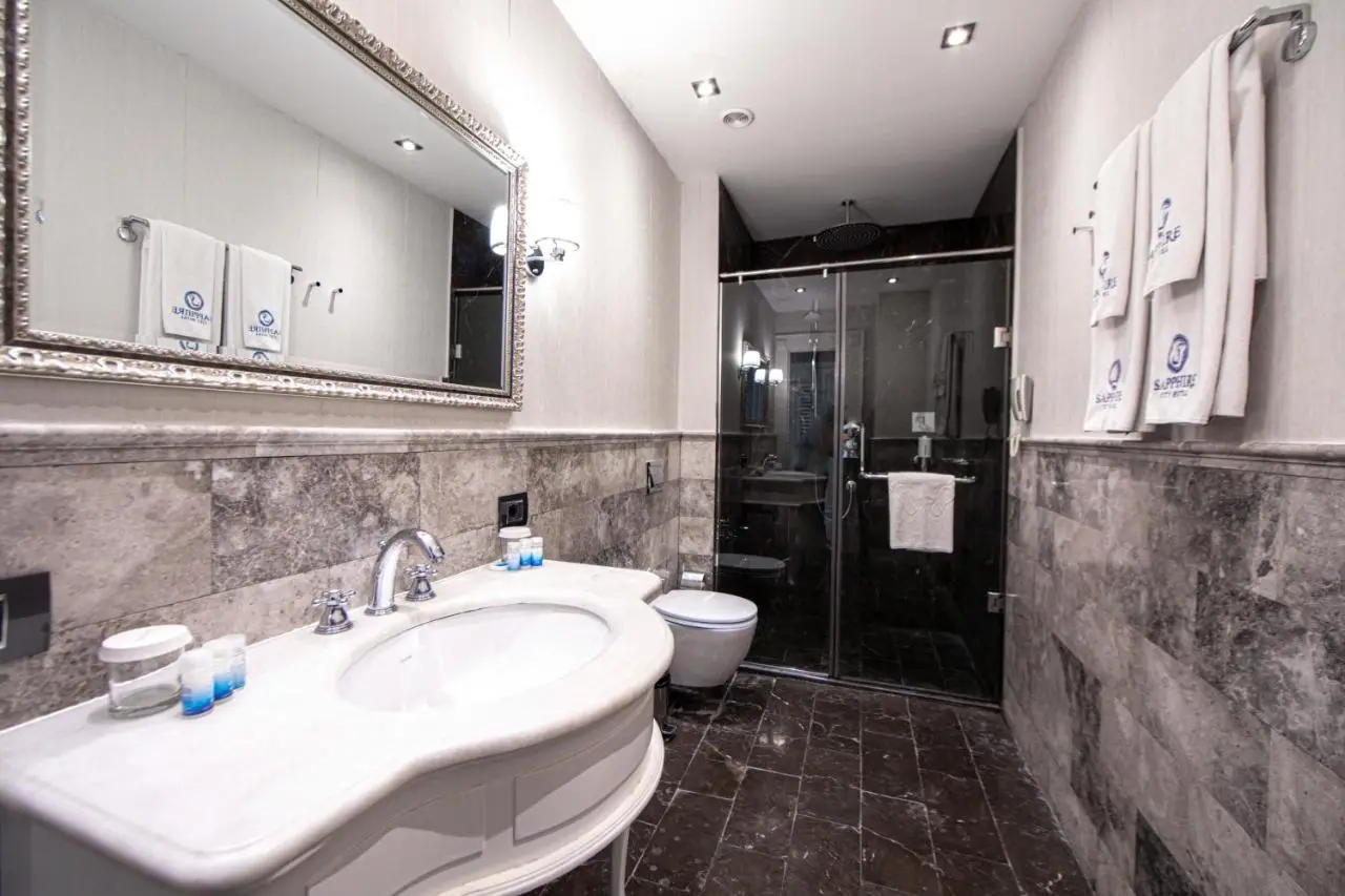 Sapphire City Hotel