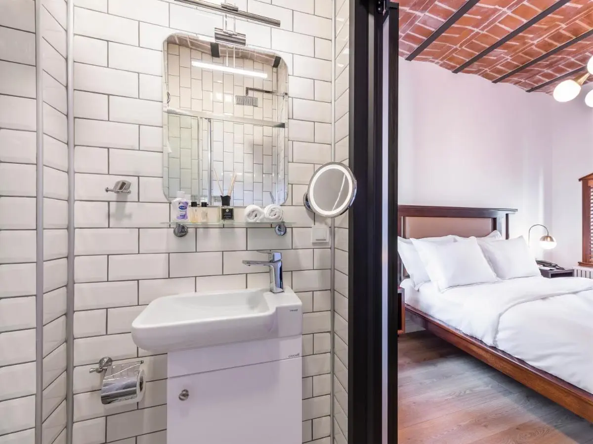 PeraNox Boutique Hotel