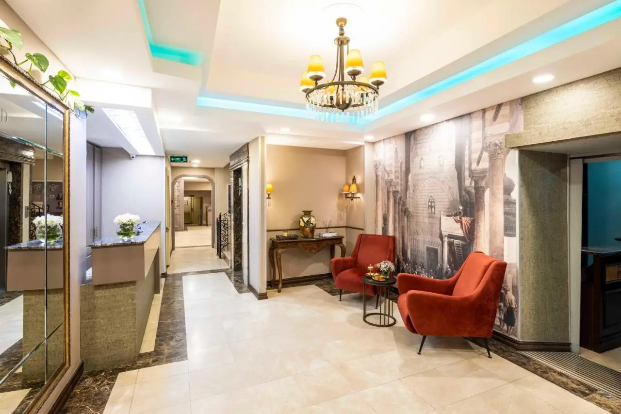 Raymond Hotel Old City
