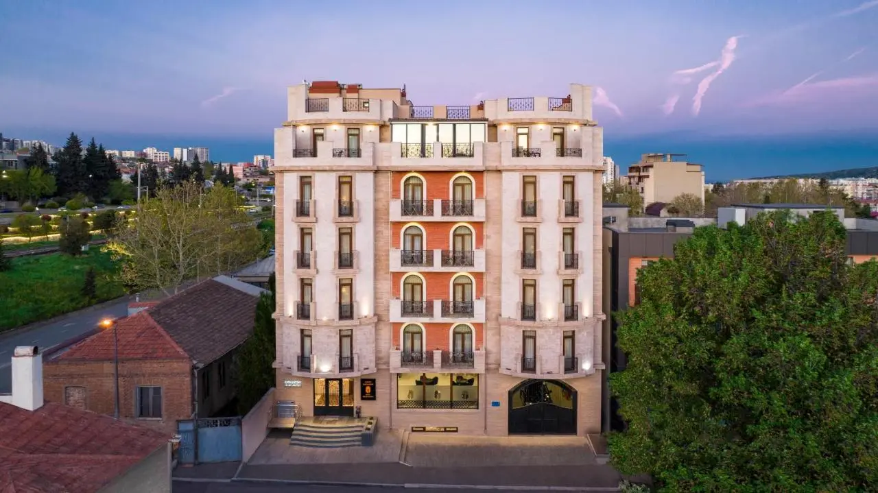 Highgarden Hotel