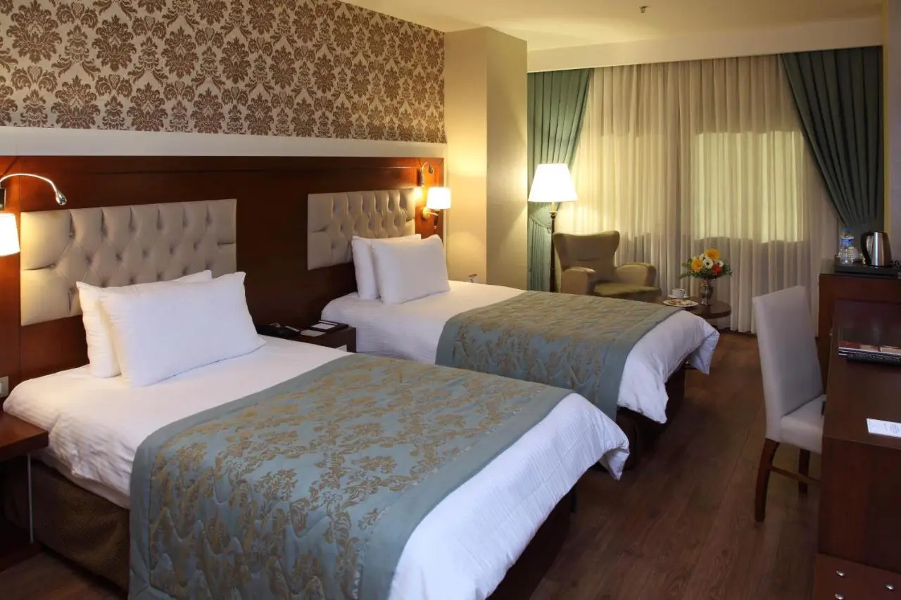 Hotel Senbayrak City