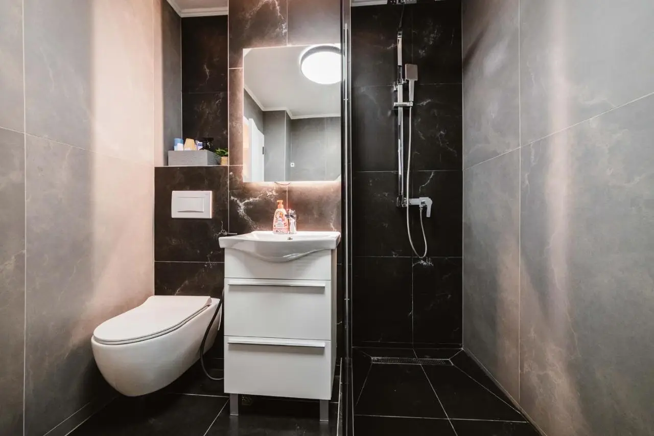 Central Apartment 44