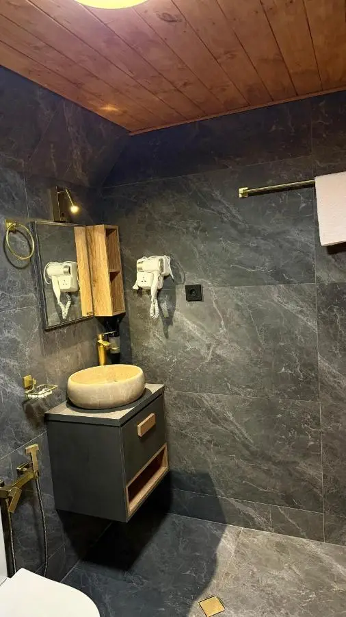 Golden Star Cottage