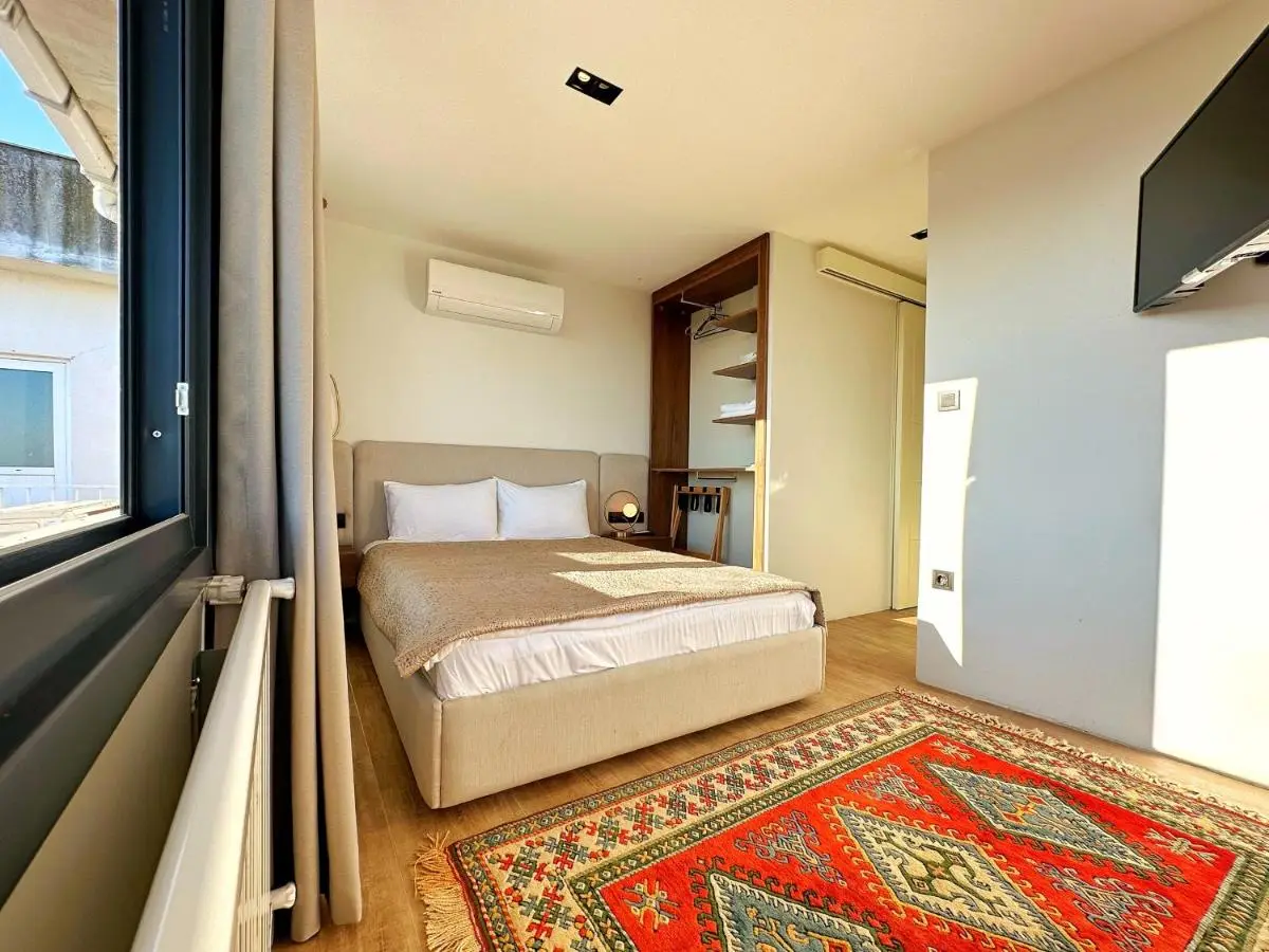Sultan Pier Hotel
