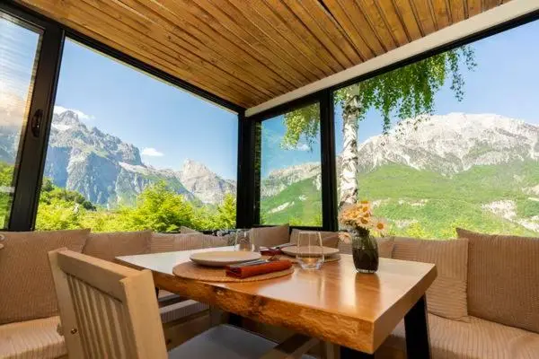 Vidis Chalet Boutique Hotel