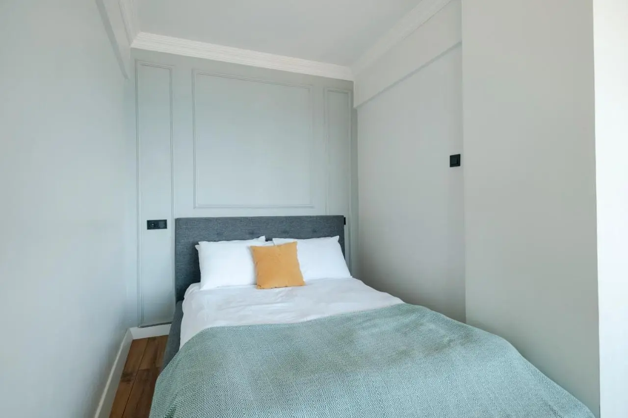 Spacious Sea View Family Suite in Managed Aparthotel with Balcony
