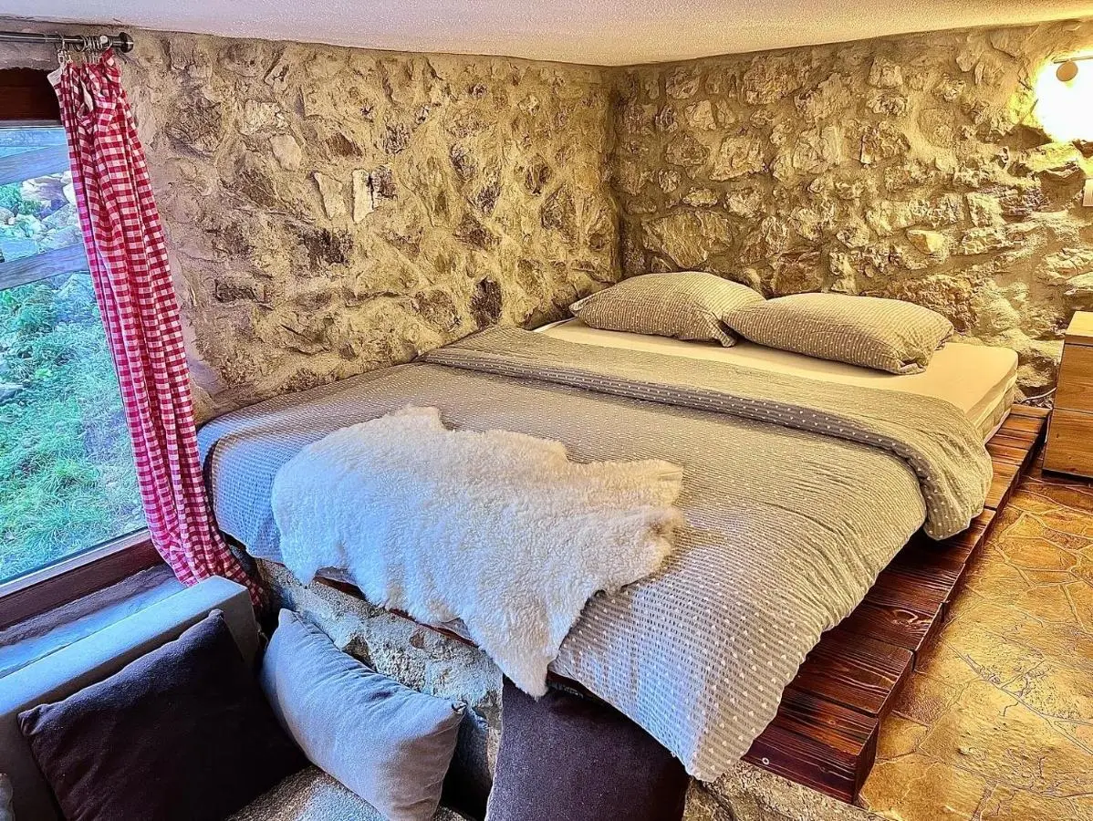 Stone room-Kamena soba
