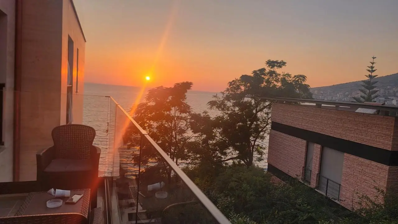 2F Saranda Apartment