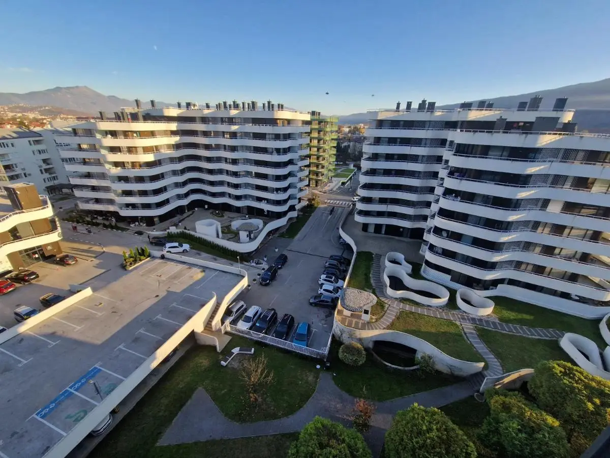 River Lux Residence & Private Garage