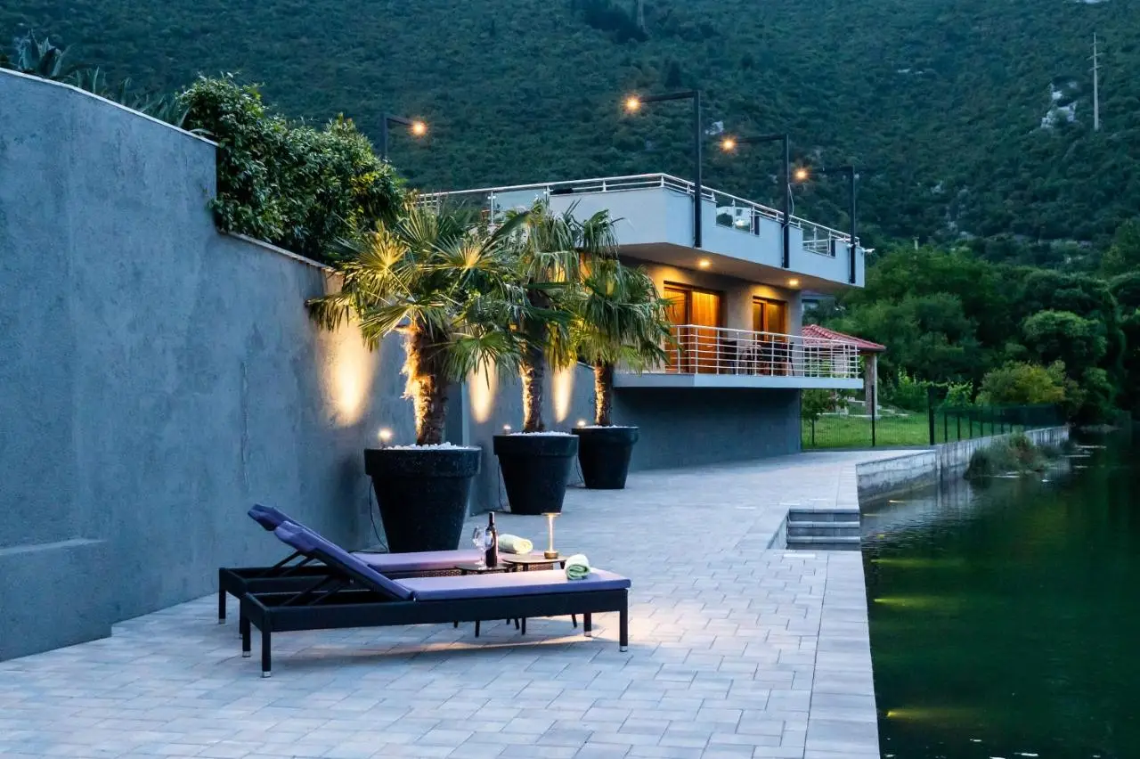 Villa Ana