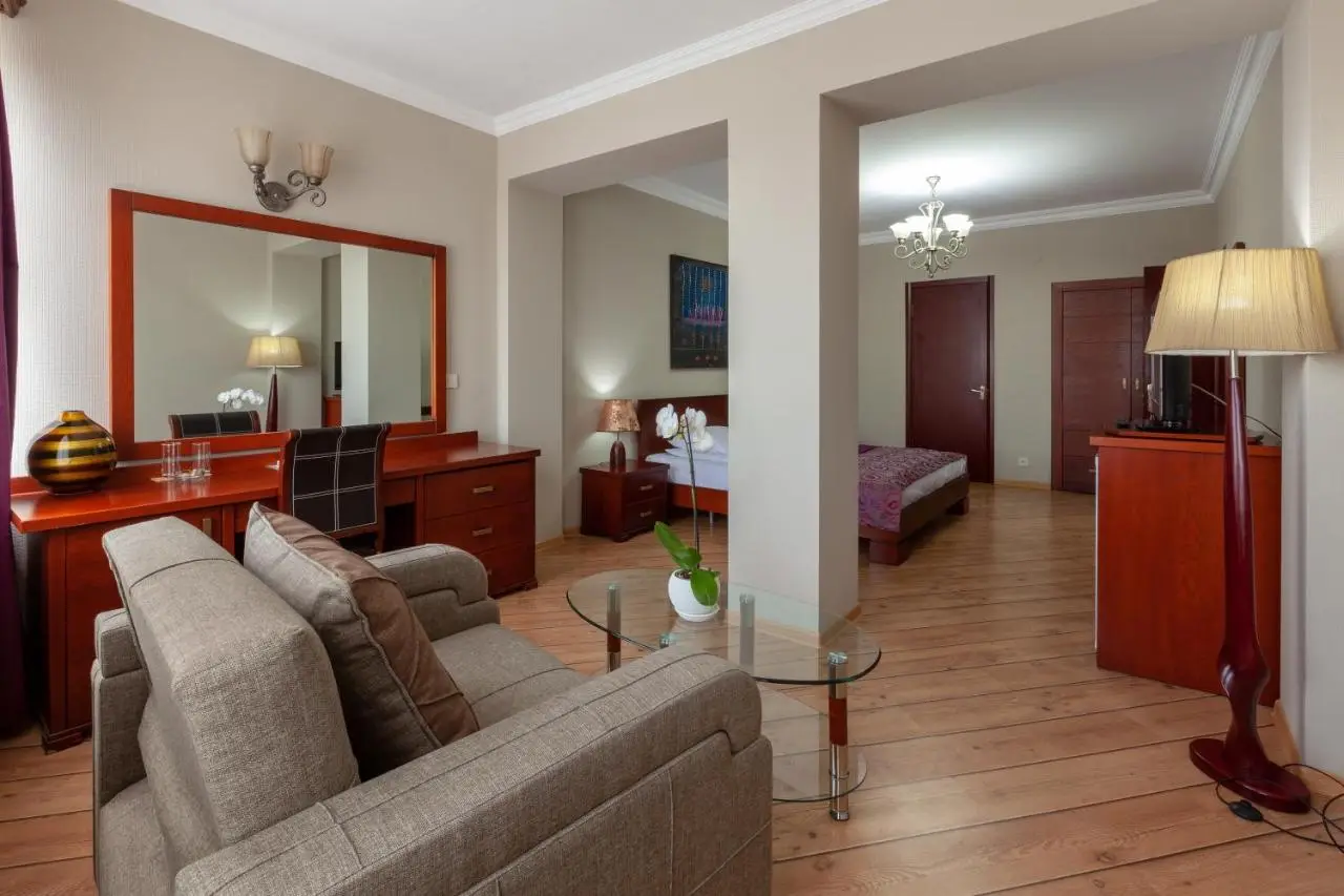 Penthouse Hotel