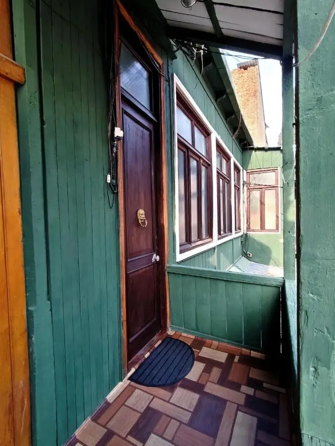 9 Doors