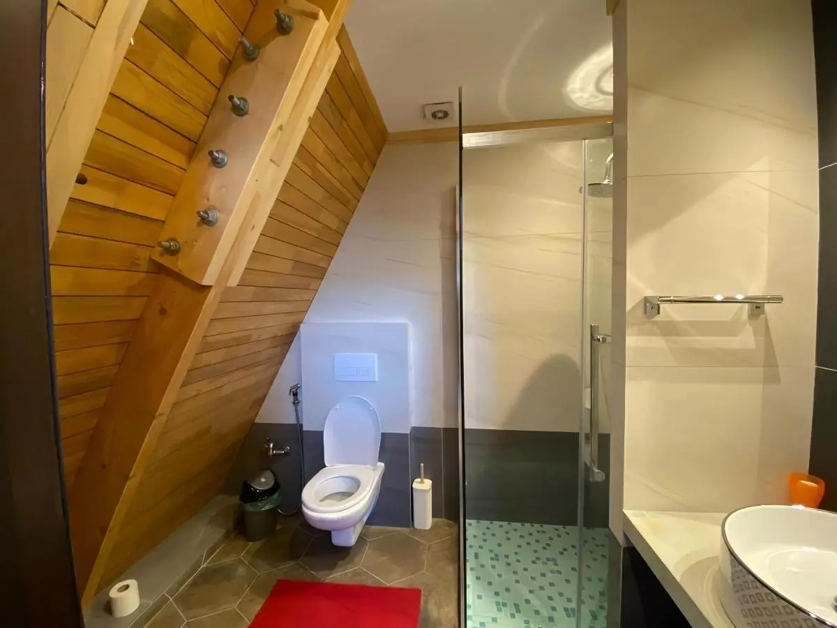 Trigon Villa Family , HOT POOL ,SAUNA,JACUZZI