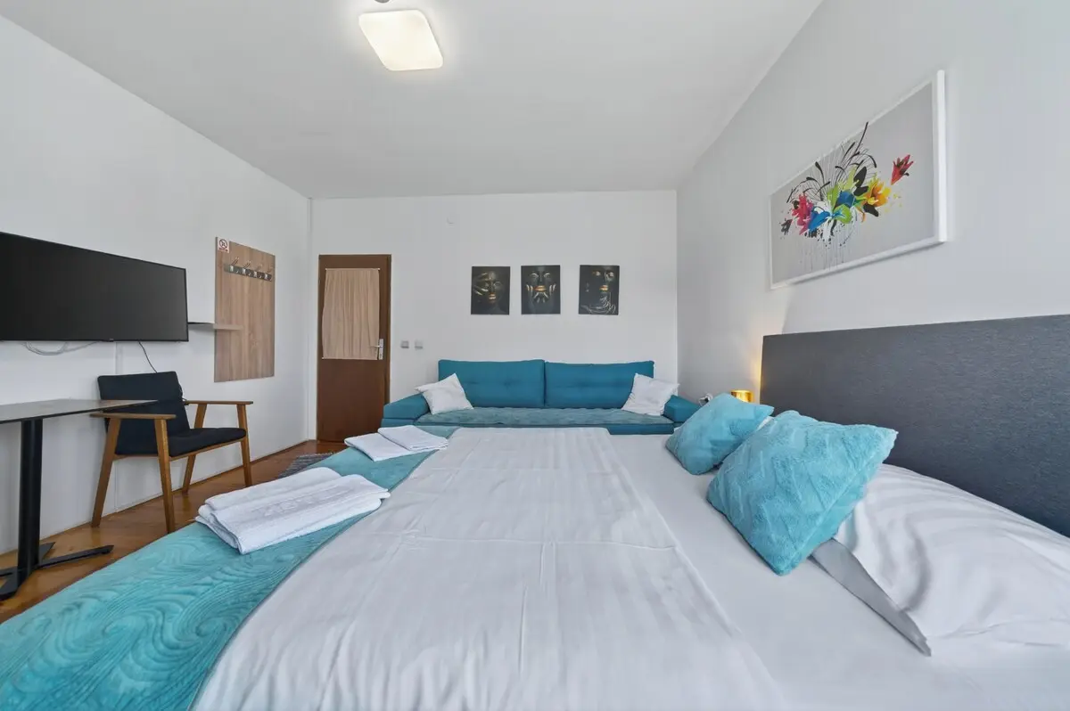 Apartment 110 m2 * 4 bedrooms * up to 13 people
