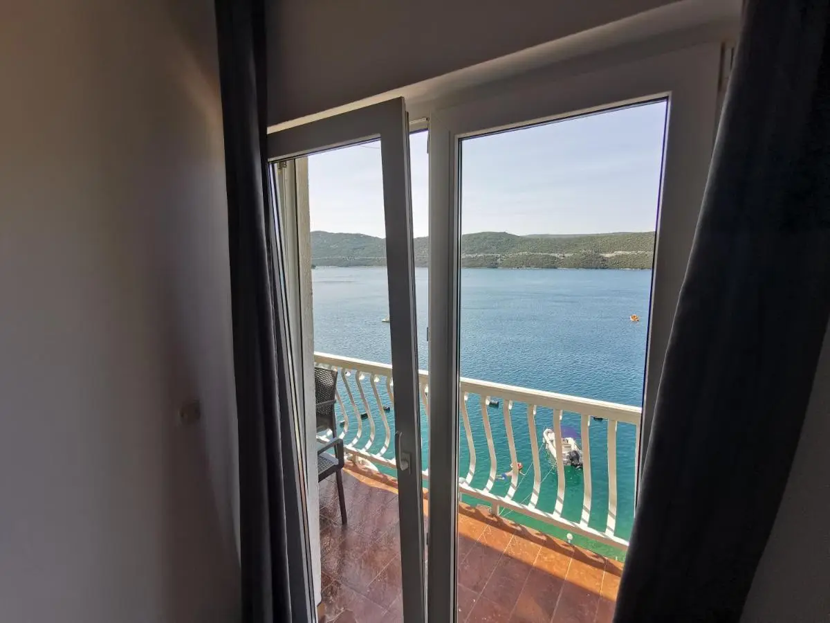 Apartmani Leženić M