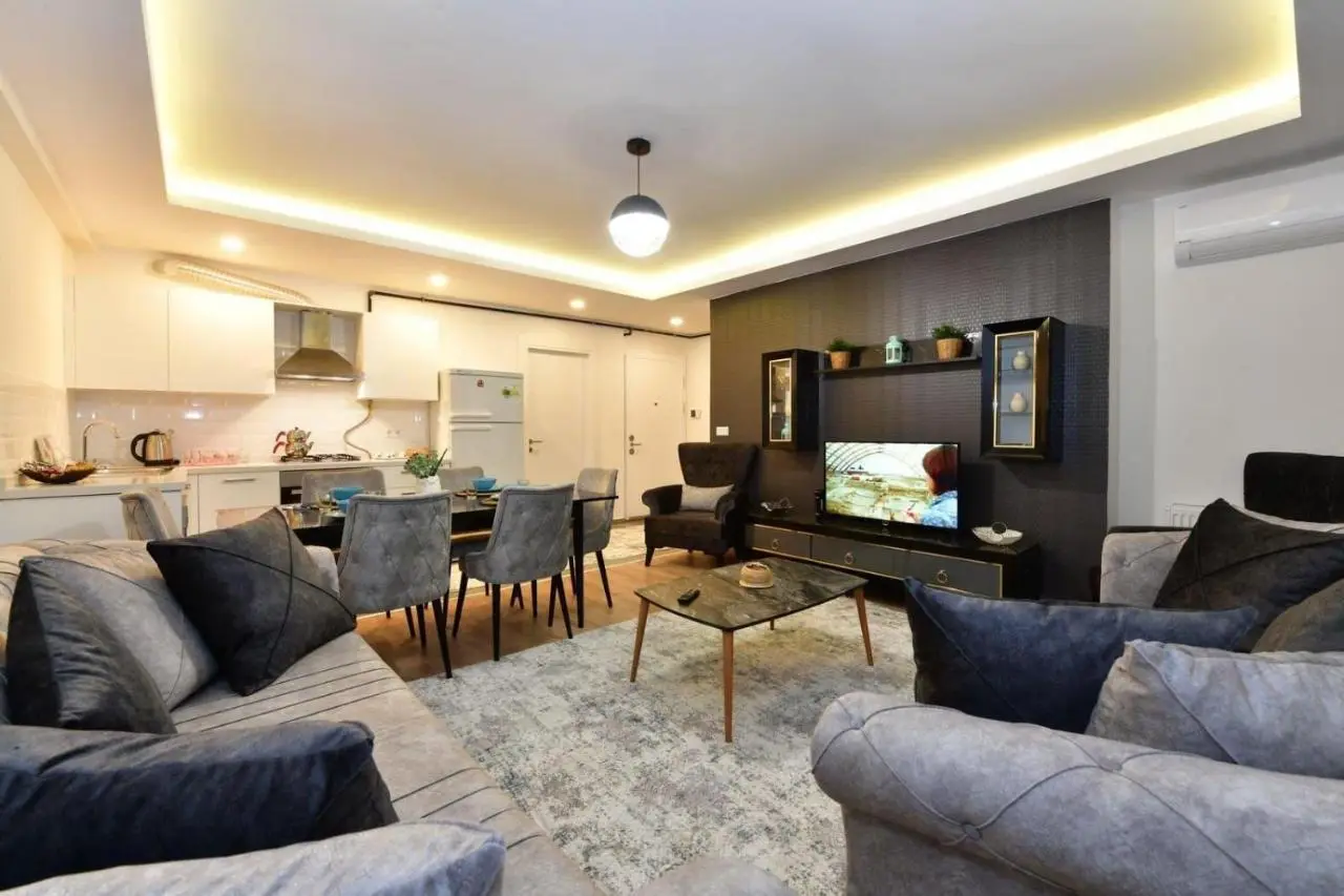 Kardes Apartment