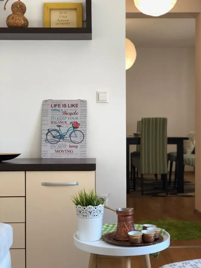 Apartment Incognito