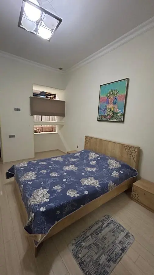 Large and central apartment in the heart of Baku, close to Icheri Sheher Metro station and the Fountain Square