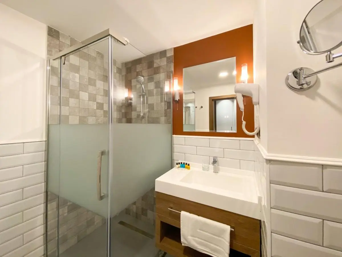 Golden Horn Apartments