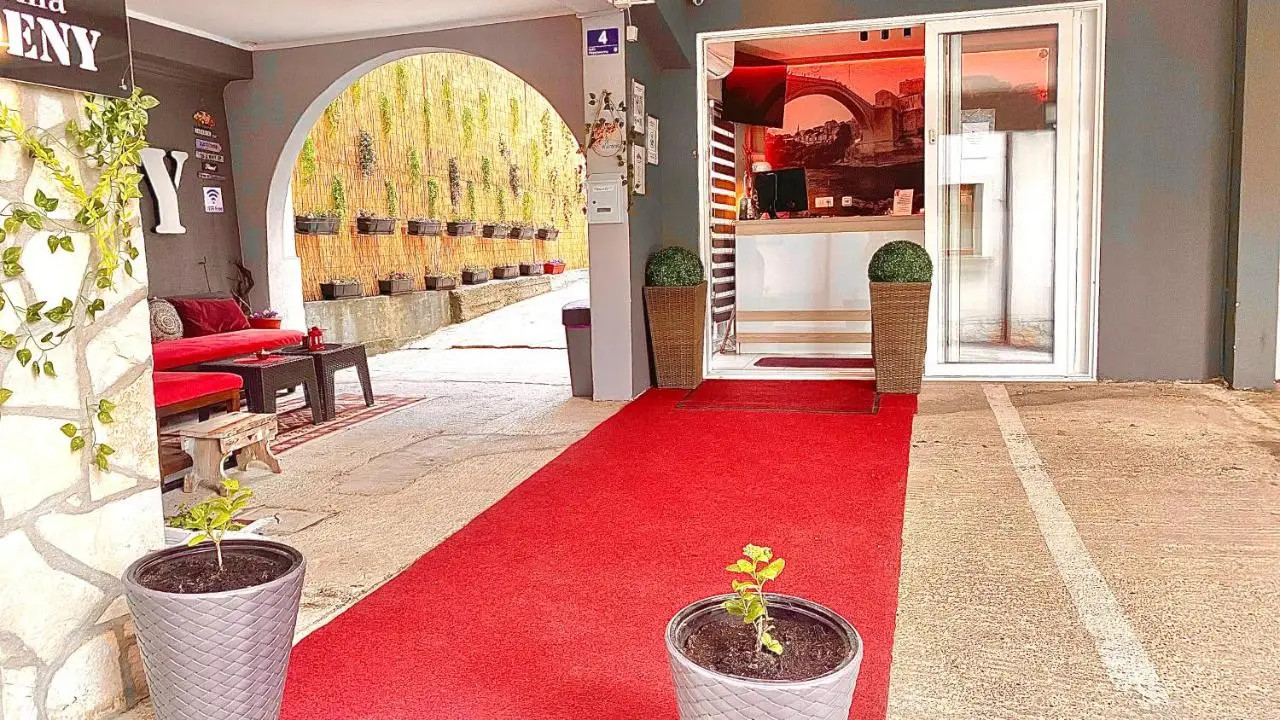 "VILLA DENY" Boutique HOTEL - included "FREE PARKING"