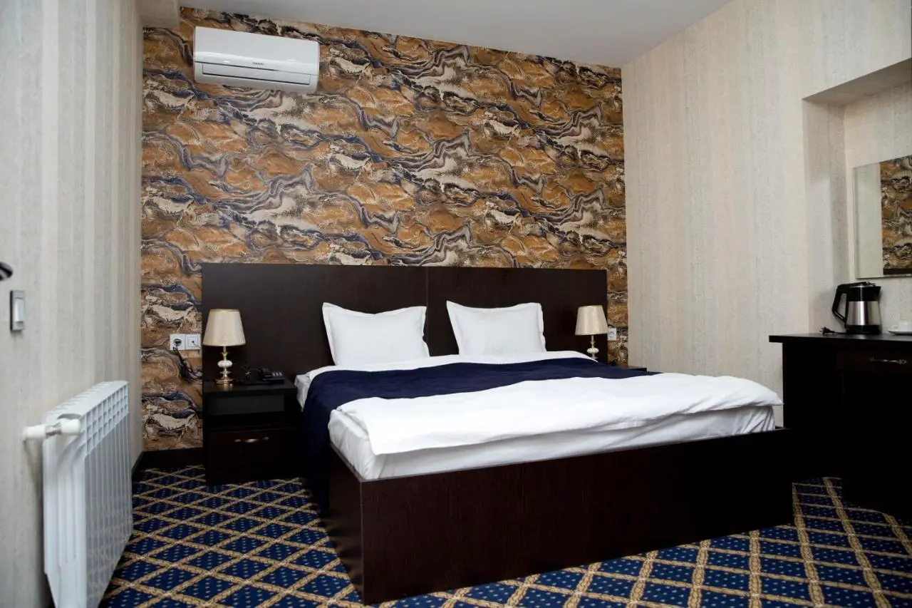 Kristal Inn Hotel