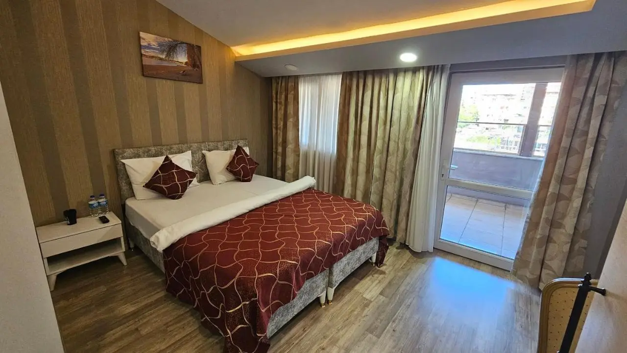 POINTBREAK OTEL