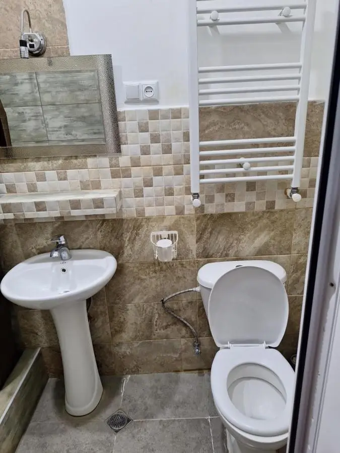 GUEST HOUSE 15A