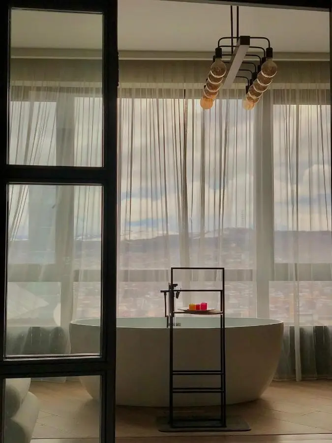 LUXURY APARTMENT IN OLD TBILISI WITH TERRACe