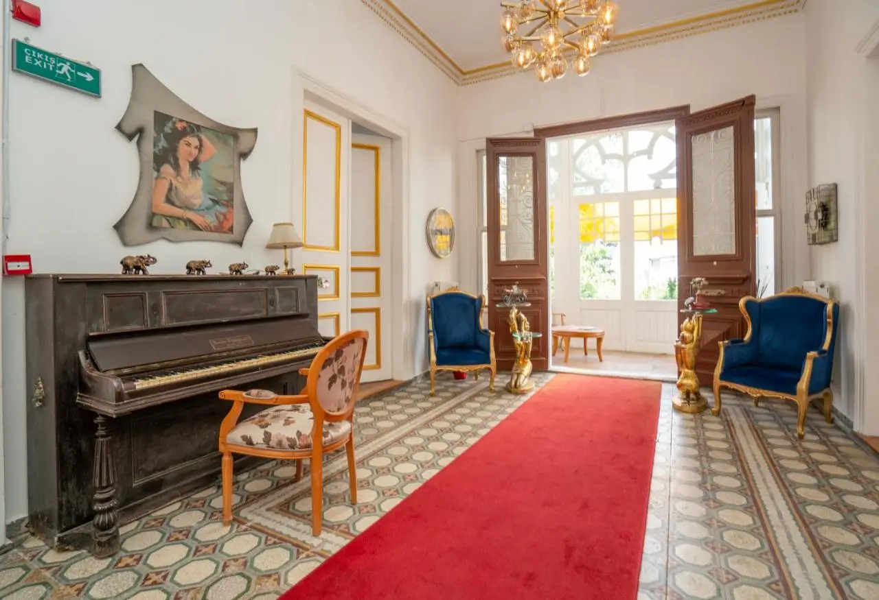 Laden Palas Prince's Island Historical Mansion
