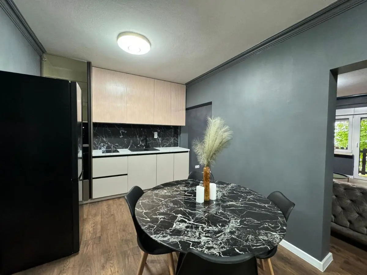 Lux apartments Crystal-center