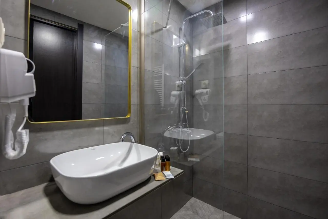Regraph Hotel